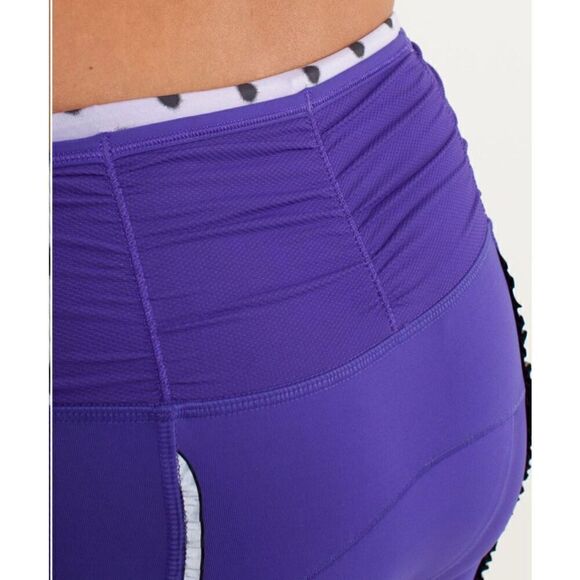 Lululemon Velo Vixen Short Bruised Berry / High Noon Dot Lilac / Black size 6 - Picture 11 of 12